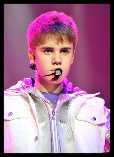 Care-s gratu` matii` vrei sa-ti indes mistretu-n cur?