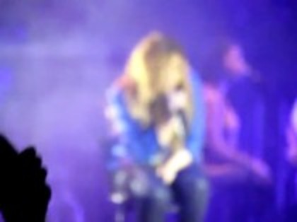 Demi - Lovato - How - to - Love - Live - at - the - Figali - Convention - Center (1941) - Demilush - How to Love Live at the Figali Convention Center Part oo5