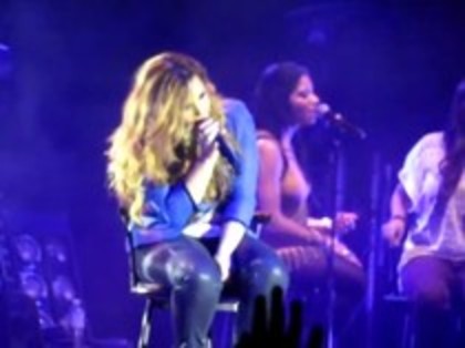 Demi - Lovato - How - to - Love - Live - at - the - Figali - Convention - Center (1968) - Demilush - How to Love Live at the Figali Convention Center Part oo5