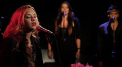 Demi Lovato - Give Your Heart A Break Piano only version (41) - Demi - Give Your Heart A Break Piano only version Part oo1