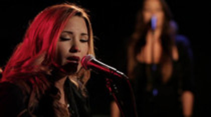 Demi Lovato - Give Your Heart A Break Piano only version (490)