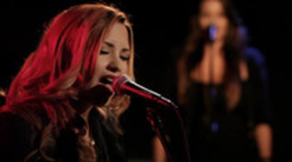 Demi Lovato - Give Your Heart A Break Piano only version (538) - Demi - Give Your Heart A Break Piano only version Part oo2