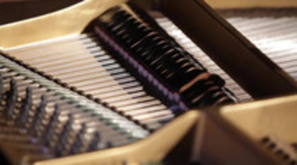 Demi Lovato - Give Your Heart A Break Piano only version (1006) Demi Lovato - Give Your Heart A Break Piano only version (1006)
