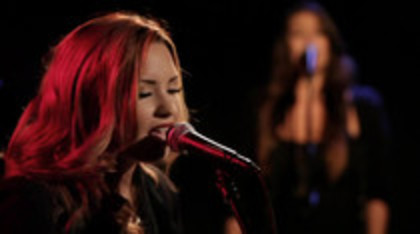 Demi Lovato - Give Your Heart A Break Piano only version (980) Demi Lovato - Give Your Heart A Break Piano only version (980)