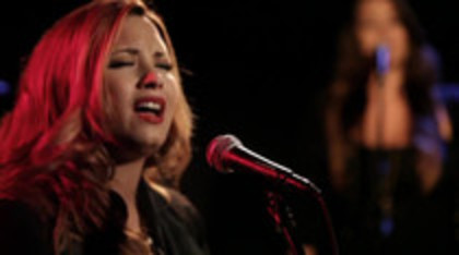 Demi Lovato - Give Your Heart A Break Piano only version (993) Demi Lovato - Give Your Heart A Break Piano only version (993)