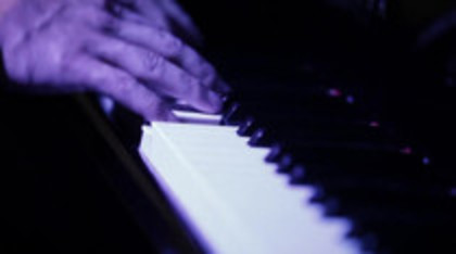 Demi Lovato - Give Your Heart A Break Piano only version (1012) Demi Lovato - Give Your Heart A Break Piano only version (1012)