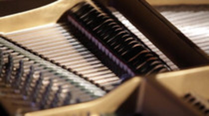 Demi Lovato - Give Your Heart A Break Piano only version (1009) Demi Lovato - Give Your Heart A Break Piano only version (1009)