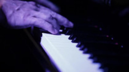 Demi Lovato - Give Your Heart A Break Piano only version (1015) Demi Lovato - Give Your Heart A Break Piano only version (1015)