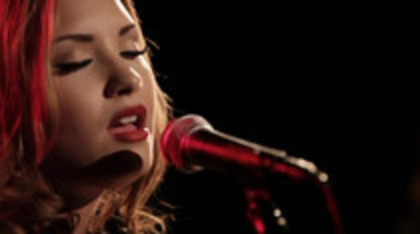 Demi Lovato - Give Your Heart A Break Piano only version (1480) Demi Lovato - Give Your Heart A Break Piano only version (1480)