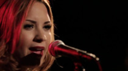 Demi Lovato - Give Your Heart A Break Piano only version (1486) Demi Lovato - Give Your Heart A Break Piano only version (1486)