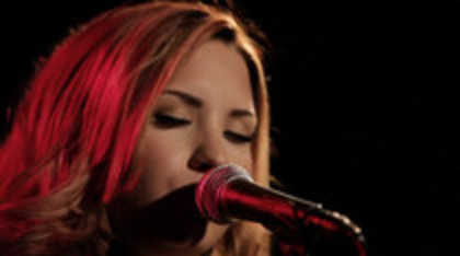 Demi Lovato - Give Your Heart A Break Piano only version (1463) Demi Lovato - Give Your Heart A Break Piano only version (1463)