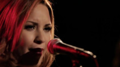 Demi Lovato - Give Your Heart A Break Piano only version (1484)