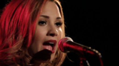 Demi Lovato - Give Your Heart A Break Piano only version (1493) Demi Lovato - Give Your Heart A Break Piano only version (1493)