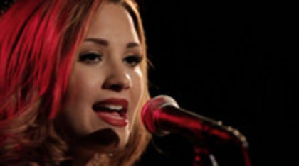 Demi Lovato - Give Your Heart A Break Piano only version (1494) Demi Lovato - Give Your Heart A Break Piano only version (1494)