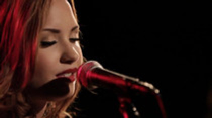 Demi Lovato - Give Your Heart A Break Piano only version (1478) - Demi - Give Your Heart A Break Piano only version Part oo4