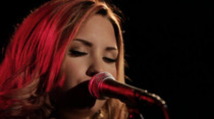Demi Lovato - Give Your Heart A Break Piano only version (1464) - Demi - Give Your Heart A Break Piano only version Part oo4