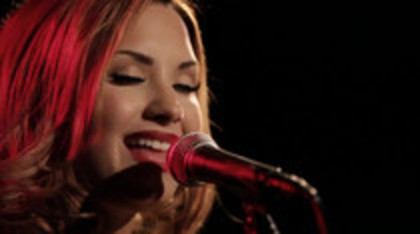 Demi Lovato - Give Your Heart A Break Piano only version (1468) - Demi - Give Your Heart A Break Piano only version Part oo4