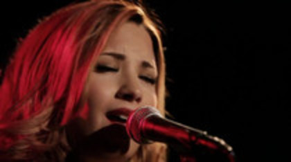 Demi Lovato - Give Your Heart A Break Piano only version (1460) - Demi - Give Your Heart A Break Piano only version Part oo4