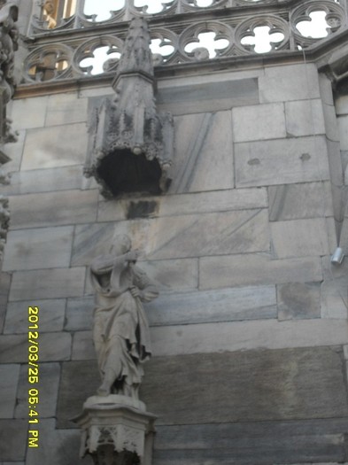 SDC17932