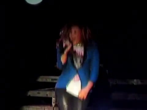 Demi Unbroken Live In Panama (2087) - Demi - Unbroken Live In Panama City Part oo4
