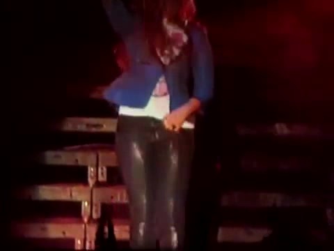 Demi Unbroken Live In Panama (2113) - Demi - Unbroken Live In Panama City Part oo4