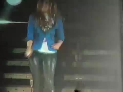 Demi Unbroken Live In Panama (2170)