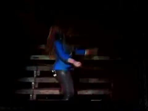 Demi Unbroken Live In Panama (2249)