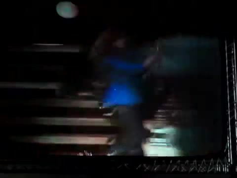 Demi Unbroken Live In Panama (2308)