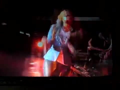 Demi Unbroken Live In Panama (2331)