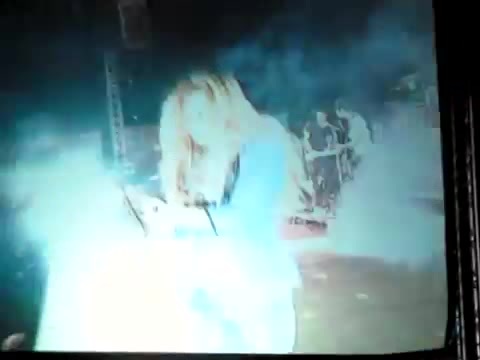 Demi Unbroken Live In Panama (2394)