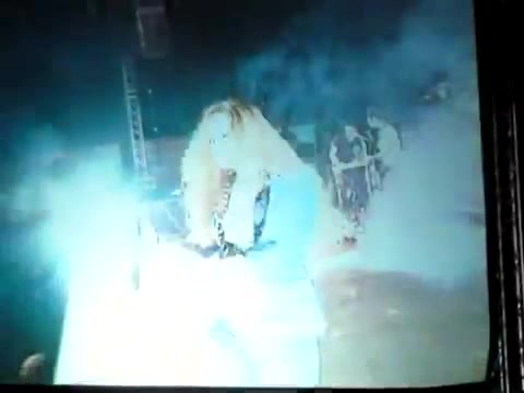 Demi Unbroken Live In Panama (2397)