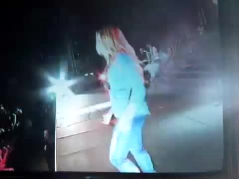 Demi Unbroken Live In Panama (2431)