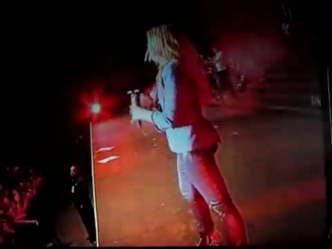 Demi Unbroken Live In Panama (2477)