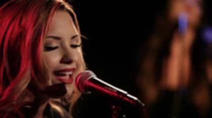 Demi Lovato - Give Your Heart A Break Piano only version (2418)