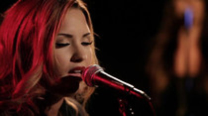 Demi Lovato - Give Your Heart A Break Piano only version (2433)