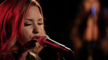 Demi Lovato - Give Your Heart A Break Piano only version (2422)