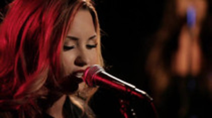 Demi Lovato - Give Your Heart A Break Piano only version (2451)