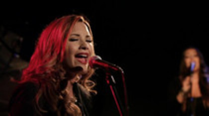 Demi Lovato - Give Your Heart A Break Piano only version (1976) - Demi - Give Your Heart A Break Piano only version Part oo5