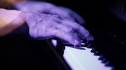 Demi Lovato - Give Your Heart A Break Piano only version (1942) - Demi - Give Your Heart A Break Piano only version Part oo5