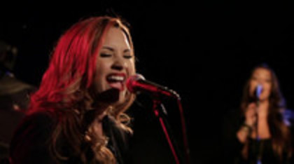 Demi Lovato - Give Your Heart A Break Piano only version (1951) - Demi - Give Your Heart A Break Piano only version Part oo5
