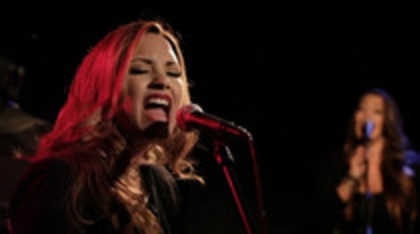Demi Lovato - Give Your Heart A Break Piano only version (1952) - Demi - Give Your Heart A Break Piano only version Part oo5