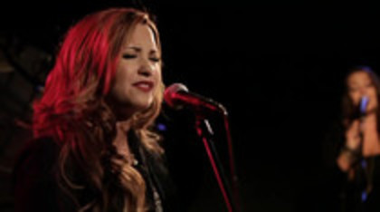 Demi Lovato - Give Your Heart A Break Piano only version (1960) - Demi - Give Your Heart A Break Piano only version Part oo5