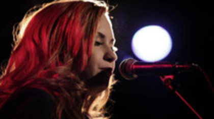 Demi Lovato - Give Your Heart A Break Piano only version (2499)