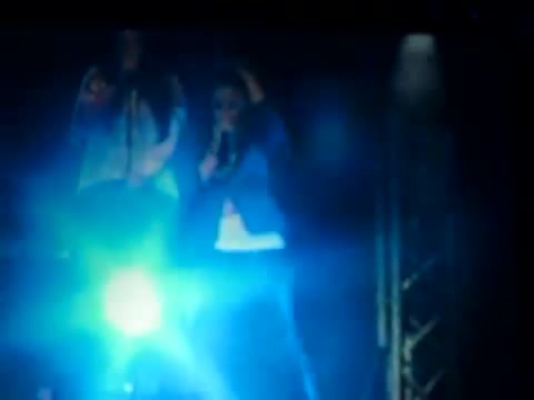 Demi Unbroken Live In Panama (2763) - Demi - Unbroken Live In Panama City Part oo5