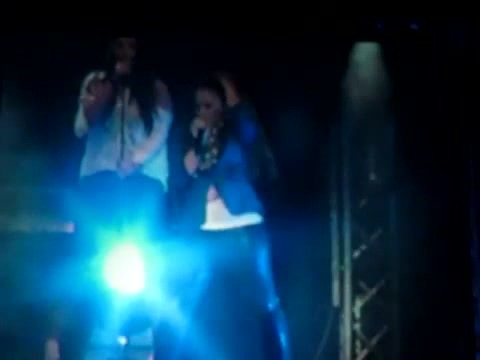 Demi Unbroken Live In Panama (2769) - Demi - Unbroken Live In Panama City Part oo5