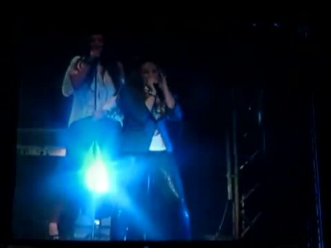 Demi Unbroken Live In Panama (2784) - Demi - Unbroken Live In Panama City Part oo5