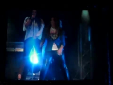 Demi Unbroken Live In Panama (2801) - Demi - Unbroken Live In Panama City Part oo5