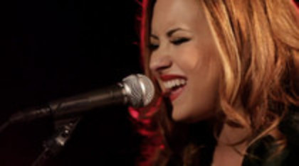 Demi Lovato - Give Your Heart A Break Piano only version (2923) - Demi - Give Your Heart A Break Piano only version Part oo7