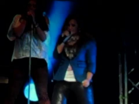 Demi Unbroken Live In Panama (2994)