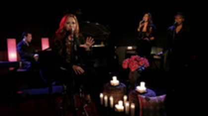 Demi Lovato - Give Your Heart A Break Piano only version (2994)